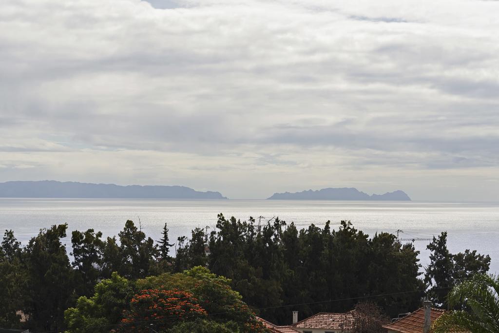 Barreiros I By An Island Apart Funchal  Exterior foto